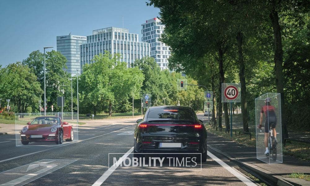 보쉬(Bosch)가 주도하고 다임러(Daimler), 프라운호퍼 연구소, 인피니언, 뮌헨 공대 등 독일 최고의 기술 기업과 대학이 뭉친 이 '드림팀'은 지난 3년간의 연구 끝에 견고한(Robust) 자율주행을 위한 표준 아키텍처를 완성했다